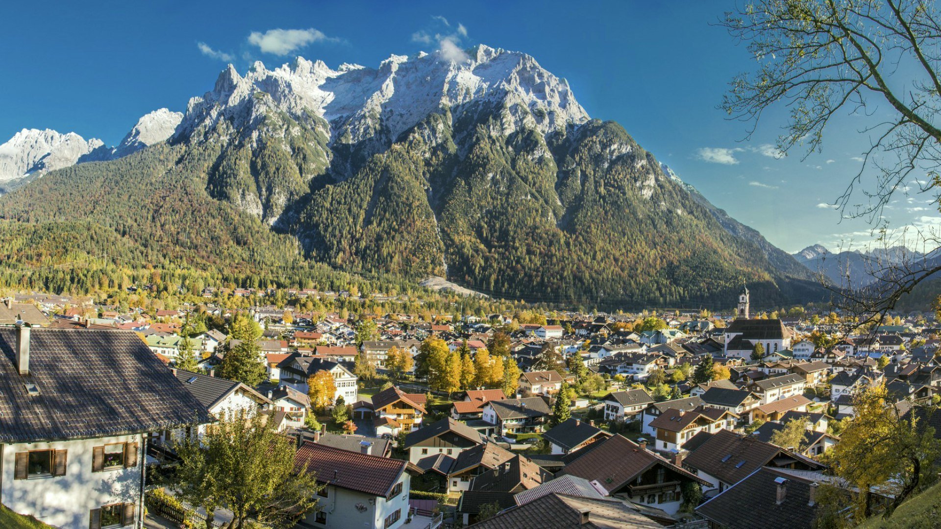 Mittenwald im Herbst, © Alpenwelt Karwendel | Wera Tuma