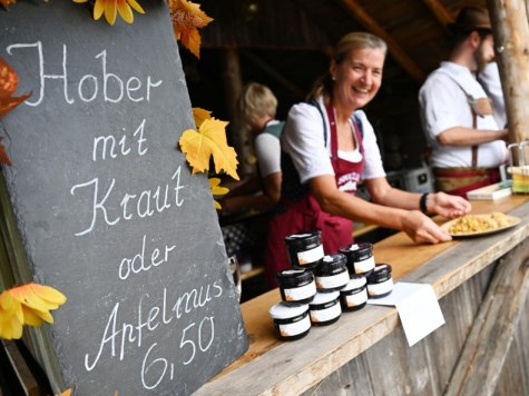 Wallgauer Bauernmarkt, © Alpenwelt Karwendel/ Angelika Warmuth