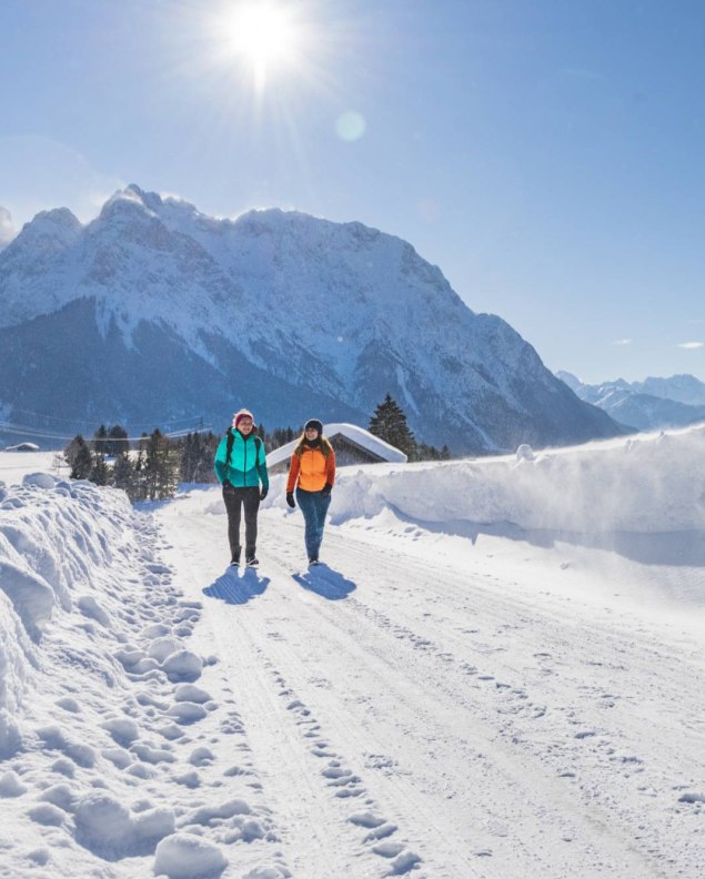 Schnee pur - Winterwanderung in der Alpenwelt Karwendel, © Oberbayern.de | Peter v. Felbert