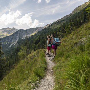 Wanderung auf dem Laikaiensteig zum Soiernhaus überhalb von Krün, © Alpenwelt Karwendel | Pierre Johne