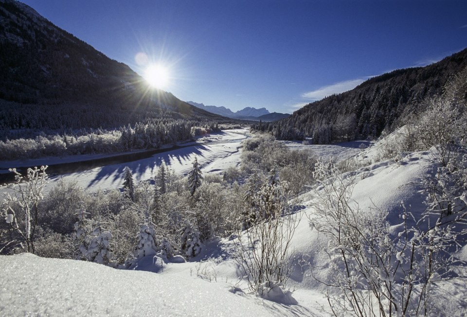 Winter am Wildfluss Isar bei Wallgau, © Alpenwelt Karwendel | Wolfgang Ehn