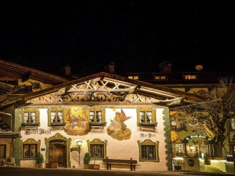 Abendlicher Ortsrundgang durch Wallgau, © Alpenwelt Karwendel | Paul Wolf