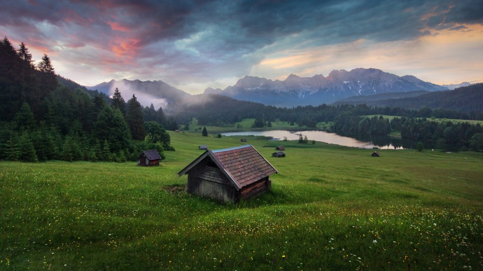 Einmalige Einblicke in einen bewölken Tag zwischen Karwendel, Soiern und Wetterstein., © Alpenwelt Karwendel | Maximilian Ziegler