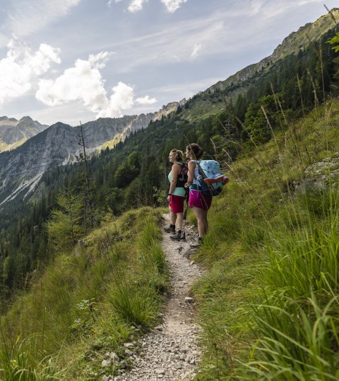 Wanderung auf dem Laikaiensteig zum Soiernhaus überhalb von Krün, © Alpenwelt Karwendel | Pierre Johne