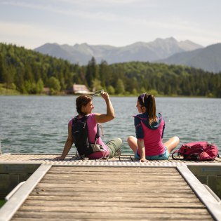 Sommerliche Momente am Lautersee bei Mittenwald, © Alpenwelt Karwendel | Philipp Gülland