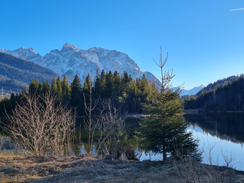 Stausee Krün mit Karwendel