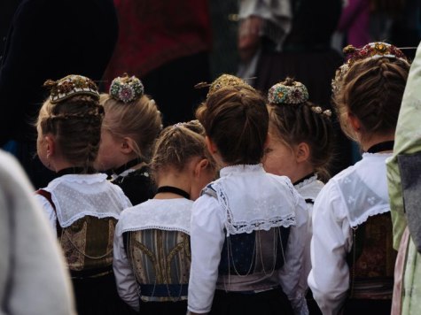 Erntedankprozession, © Alpenwelt Karwendel / André Alexander@formgestalter