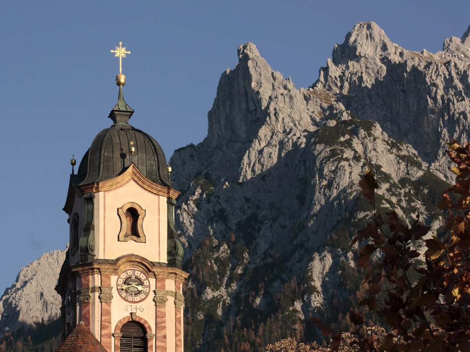 Viererspitze mit Mittenwalder Kirche