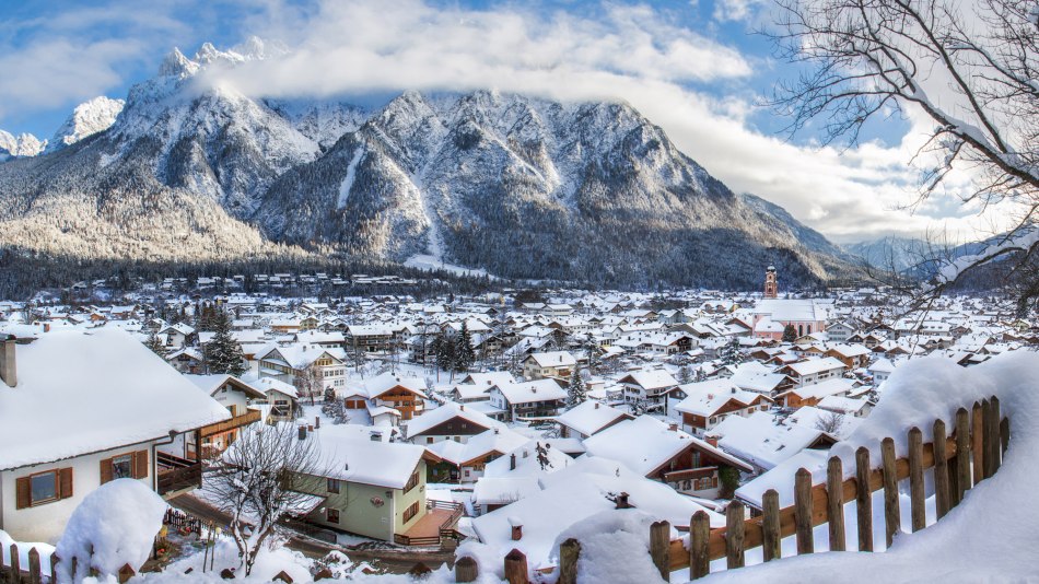 Winterliche Freuen in Mittenwald - Rund um Christkindlmarkt, Skifahren, Rodeln, Langlaufen und Winterwandern, © Alpenwelt Karwendel | Wera Tuma