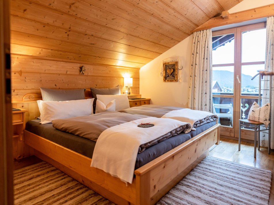 Schlafzimmer 1 / Fewo Zugspitze