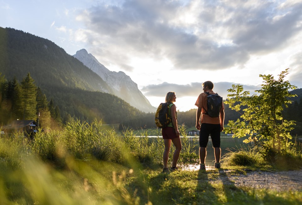 Eindrücke einer Wanderung am Lautersee bei Mittenwald, © Alpenwelt Karwendel | Wolfgang Ehn