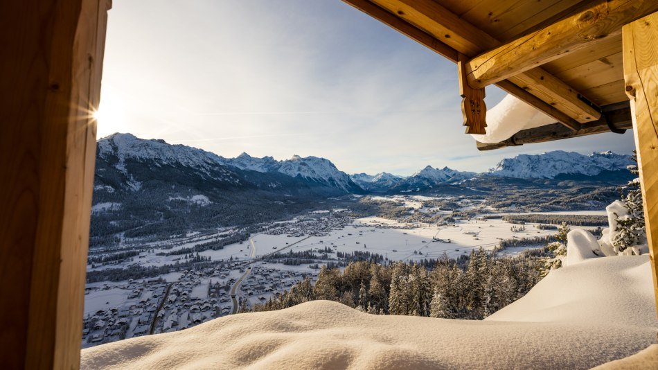 Snowy Isar Valley with Karwendel, captured by the Krepelschrofen near Wallgau, © Alpenwelt Karwendel | Paul Wolf