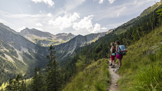 Wanderung auf dem Laikaiensteig zum Soiernhaus überhalb von Krün, © Alpenwelt Karwendel | Pierre Johne