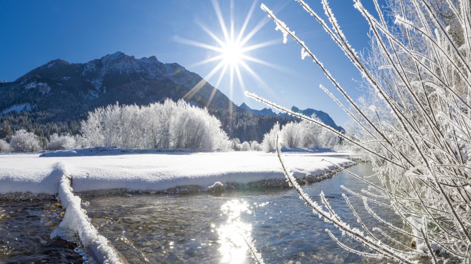 Winter an der Isar bei Krün, © Alpenwelt Karwendel | Kriner&Weiermann